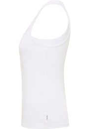 Tricou Slim Adena alb, lateral, tricot reiat, etichetă mică la șold