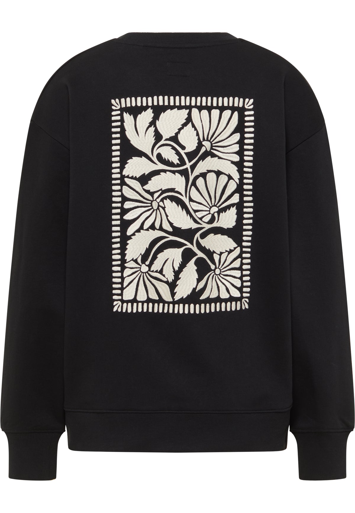 Bluză Burley negru, spate, broderie florală mare într-un chenar dreptunghiular alb-crem