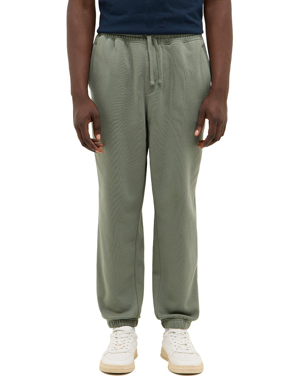 Pantaloni Logan verde, față, purtați, pantaloni jogger cu buzunare laterale