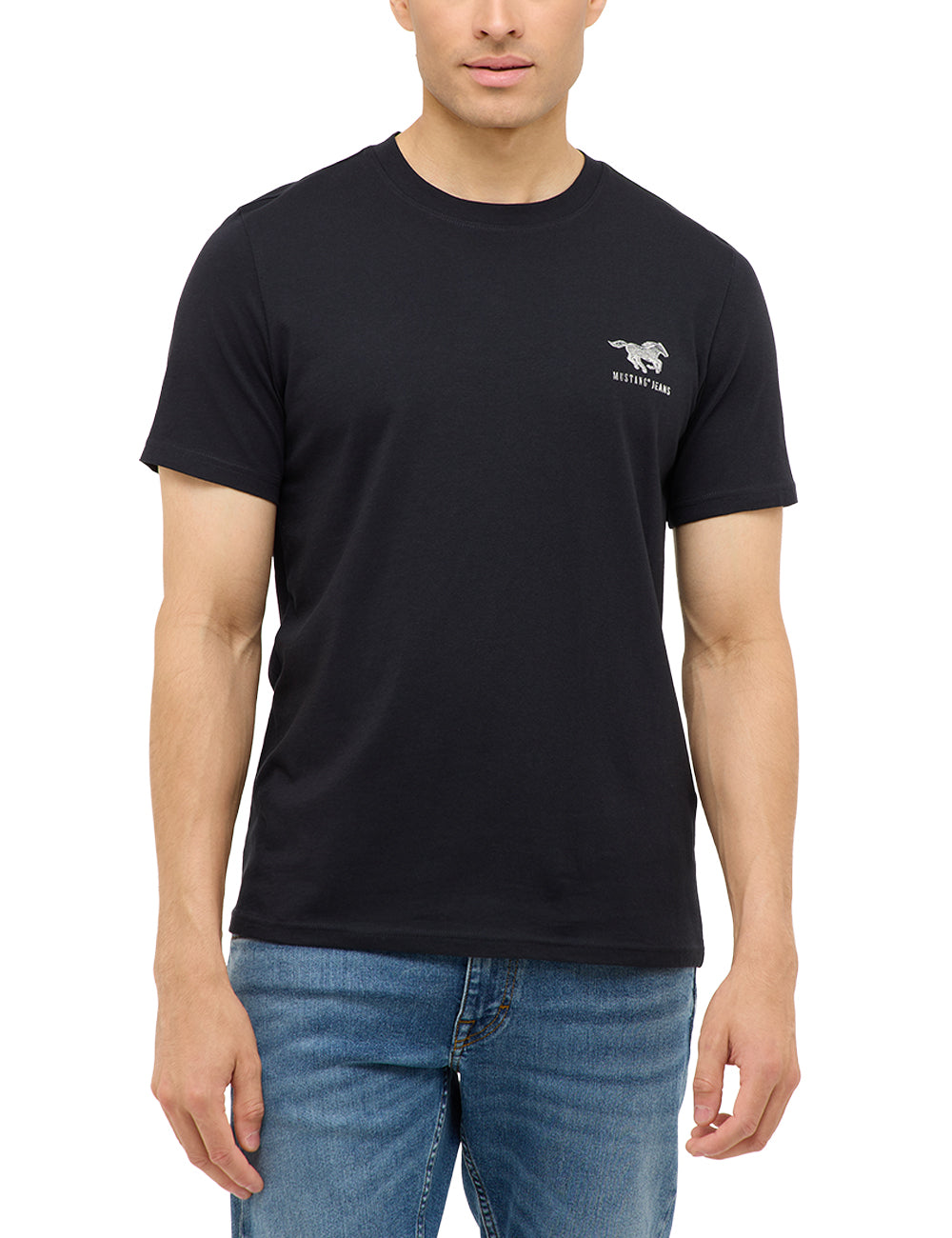 Tricou Austin negru, față, prim-plan cu imprimeu cal în alergare și inscripția Mustang Jeans