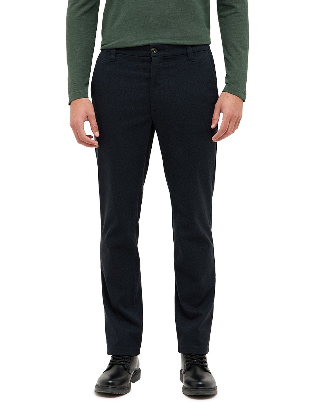 Pantaloni Tramper Chino albastru închis, față, purtați, croială dreaptă chino