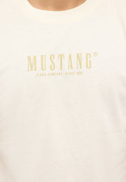 Tricou Austin alb crem, detaliu, imprimeu Mustang Jeans Company Since 1932 pe piept