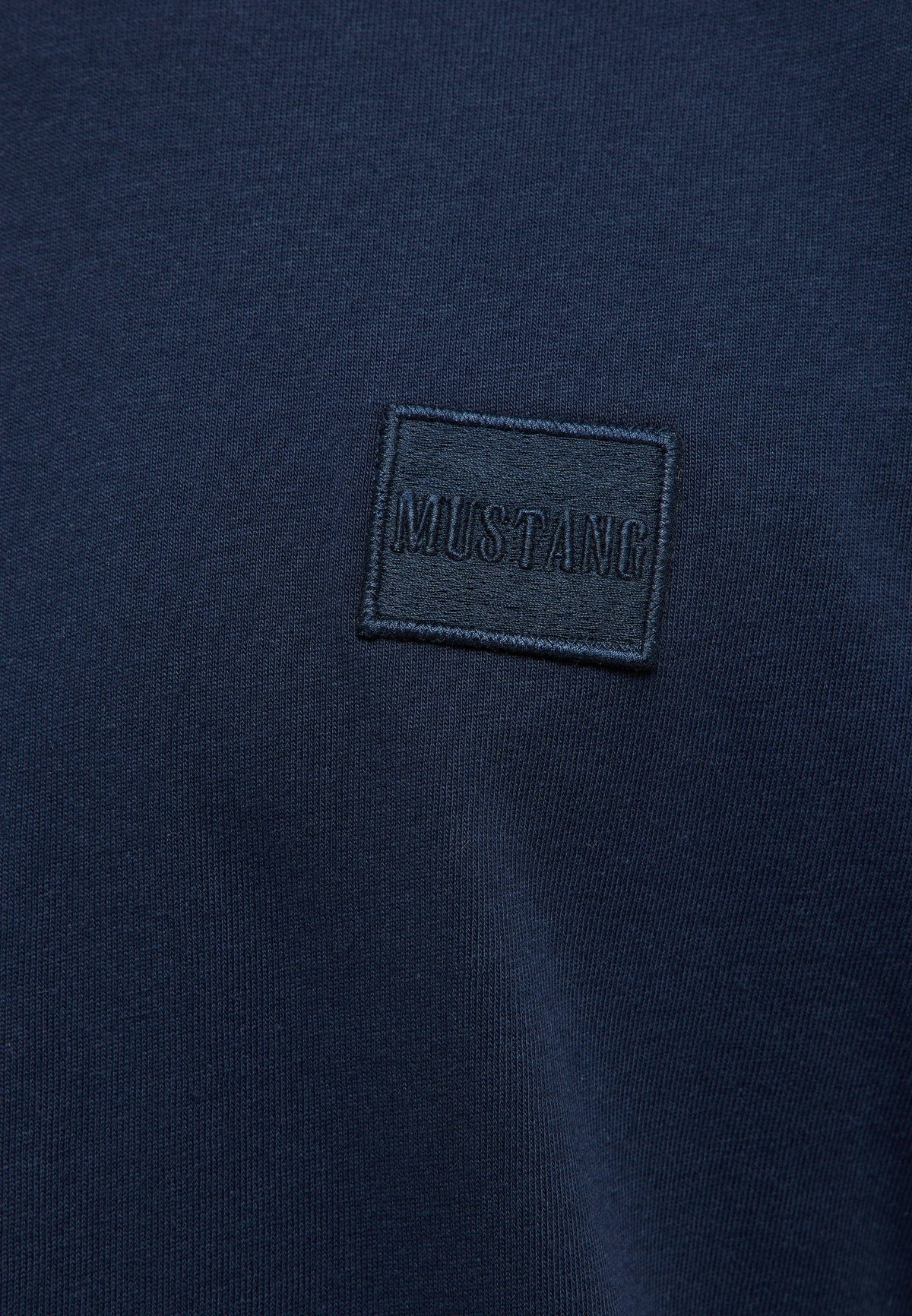 Tricou Austin albastru închis, detaliu, petic dreptunghiular cu Mustang brodat ton pe ton