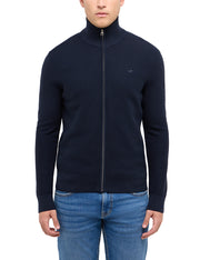 Cardigan Escondido bleumarin, față, purtat pe model cu blugi albaștri