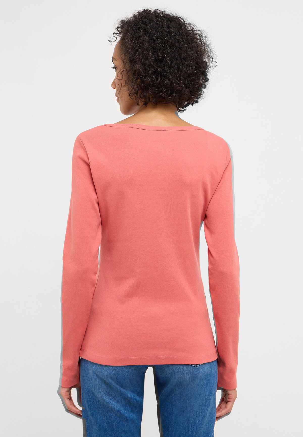 Bluză Slim Hope roz corai, spate, mâneci lungi și croială mulată