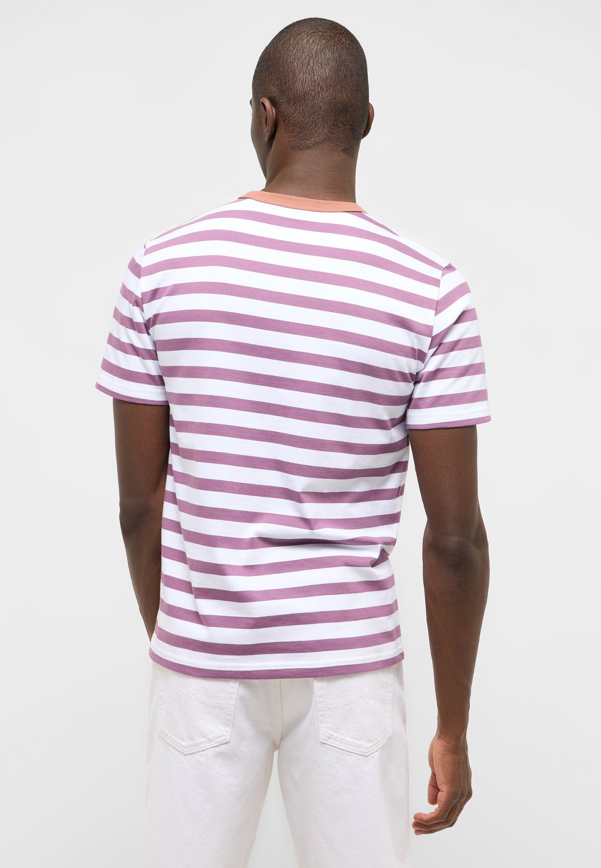 Tricou Austin roz-mov cu dungi albe, spate, dungi orizontale pe toată lungimea