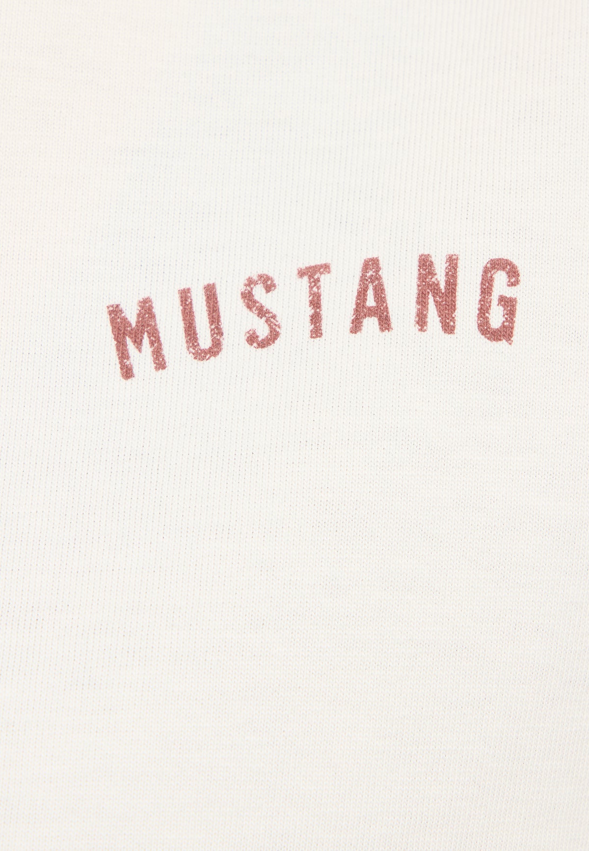 Tricou Floris alb crem, detaliu, logo text „Mustang” pe piept