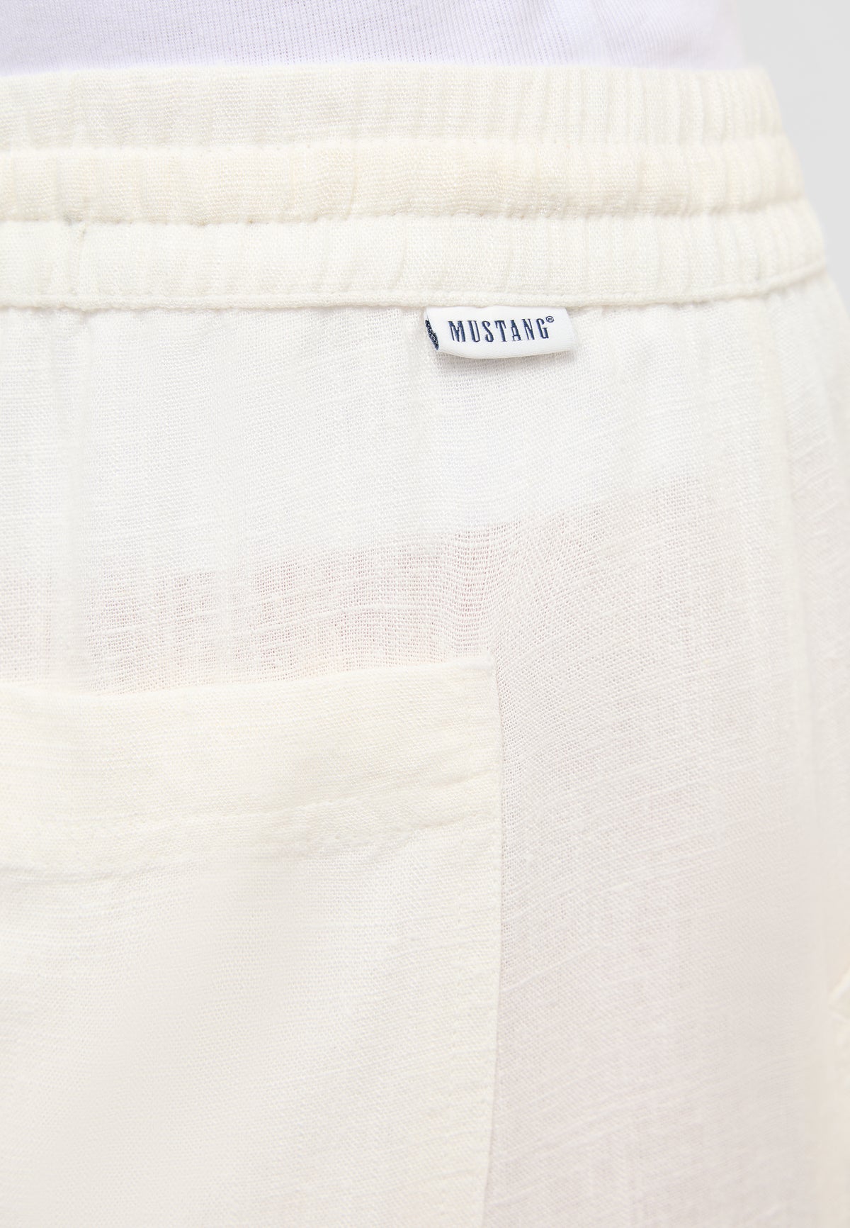 Pantaloni Largi Lacey alb-ecru, detaliu, talie elastică cu șnur, eticheta Mustang