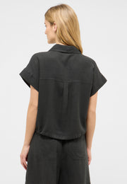 Cămașă Muce Short Sleeve negru, spate, cusătură cu pliu sub guler și tiv cu elastic la poale