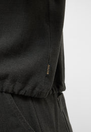 Cămașă Muce Short Sleeve negru, detaliu, tiv cu elastic, șnur de strângere și etichetă mică aurie Mustang