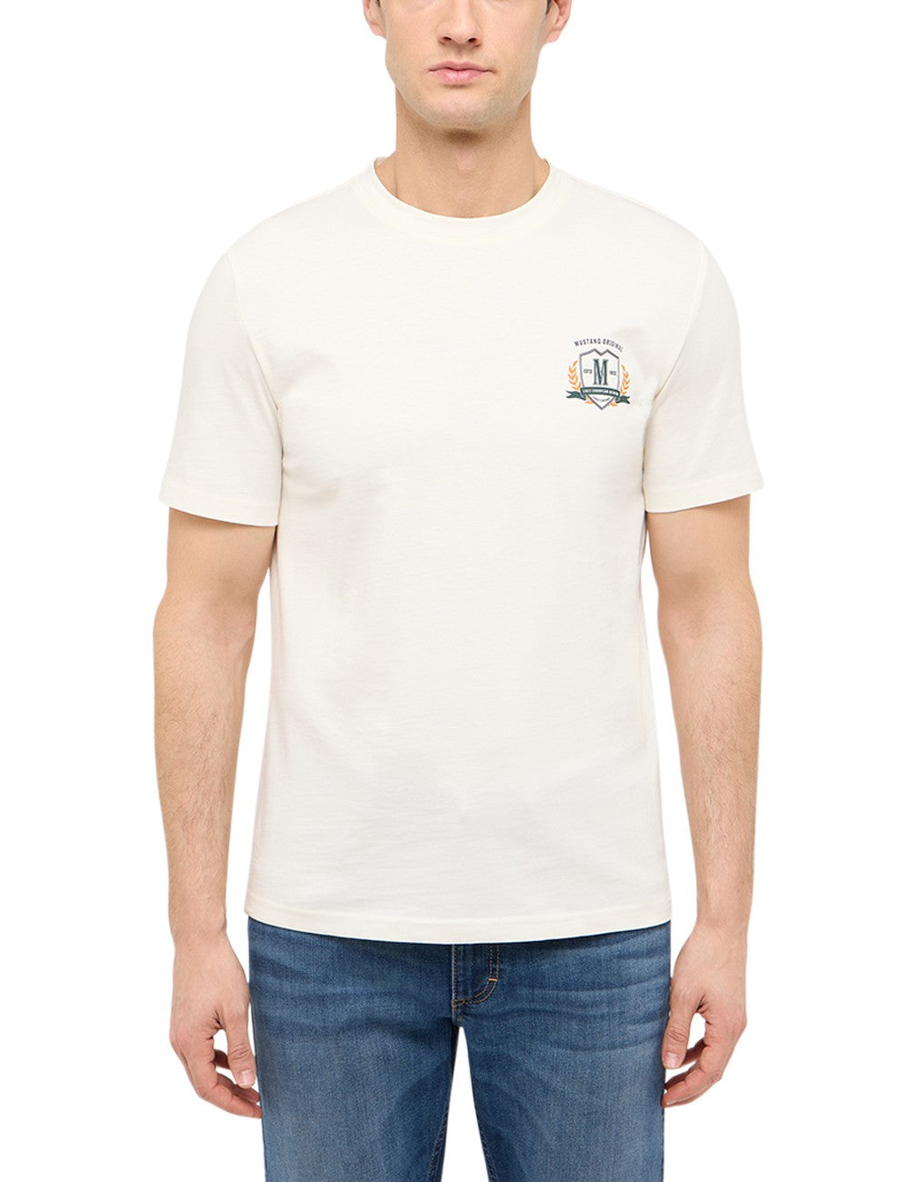 Tricou Austin alb, față, imprimeu mic pe piept cu blazon și textul First European Denim