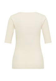 Tricou Avery alb crem, spate, croi mulat pe corp