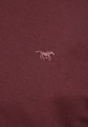 Polo Palco bordo, detaliu, logo de cal brodat ton-in-ton pe piept