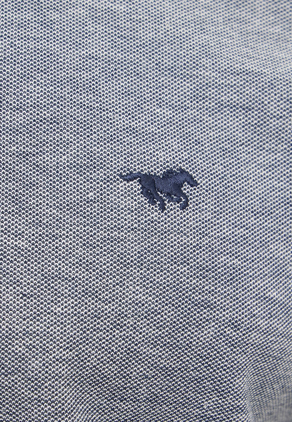 Polo Palco gri melanj, detaliu, logo de cal brodat pe piept
