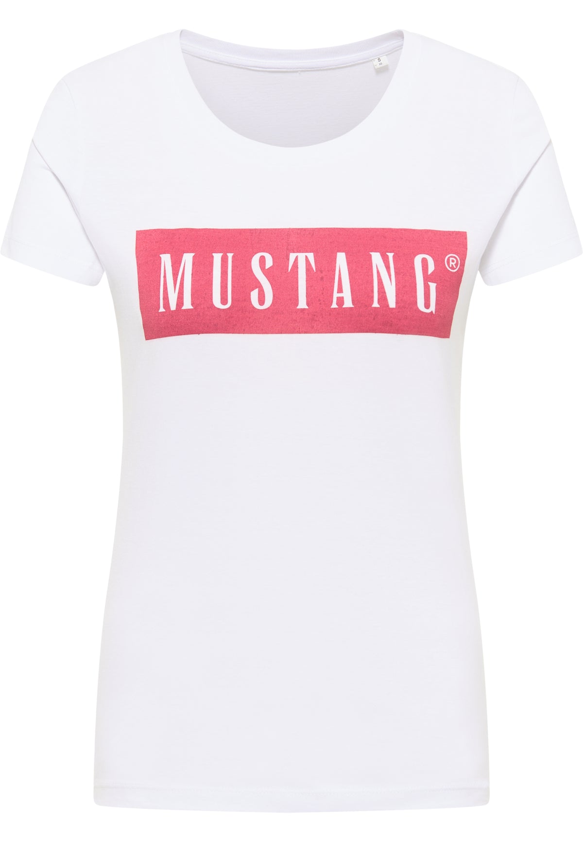 Tricou Alina C Logo alb, față, casetă roșie cu textul "MUSTANG" pe piept