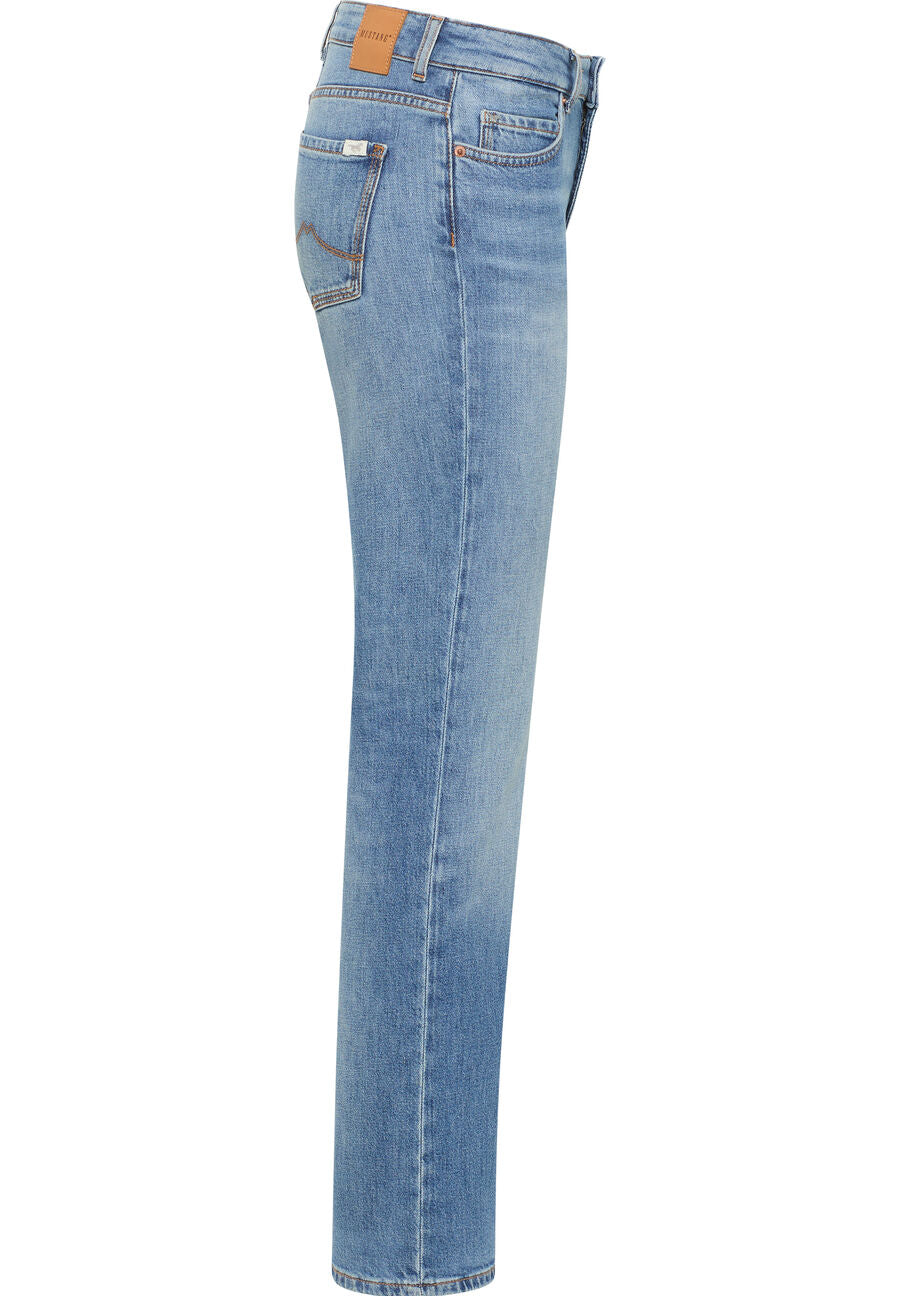 Blugi Crosby albastru deschis, lateral, croi drept, petic maro la betelie